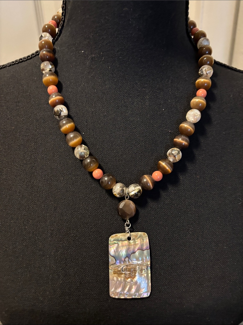 Beaded Mother-of-Pearl Pendant Necklace in Brown and Coral